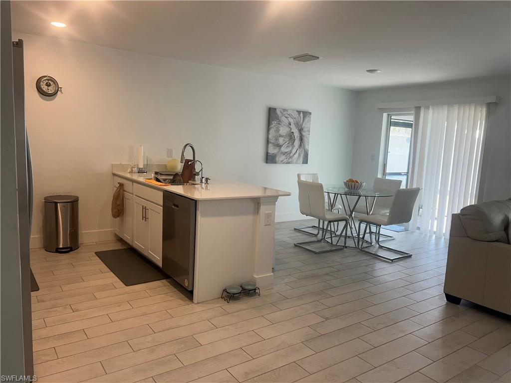 GATOR CIRCLE - Residential