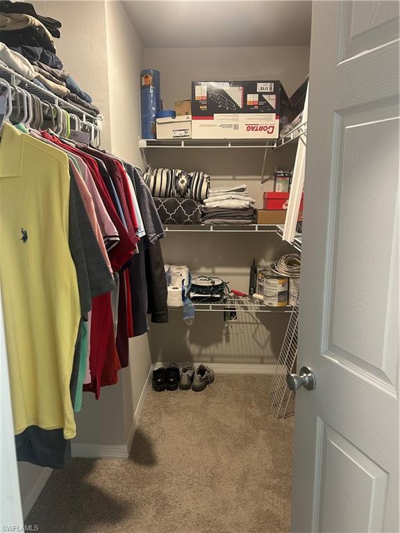 GATOR CIRCLE - Residential