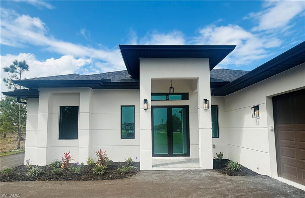 GOLDEN GATE ESTATES - Residential