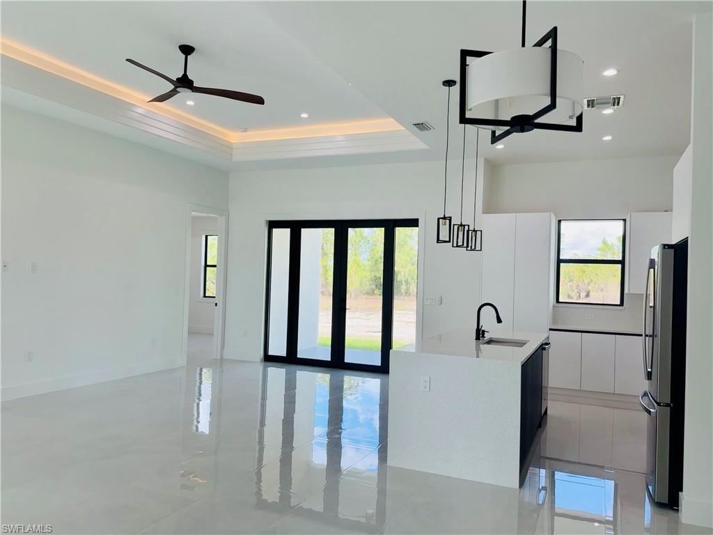 GOLDEN GATE ESTATES - Residential