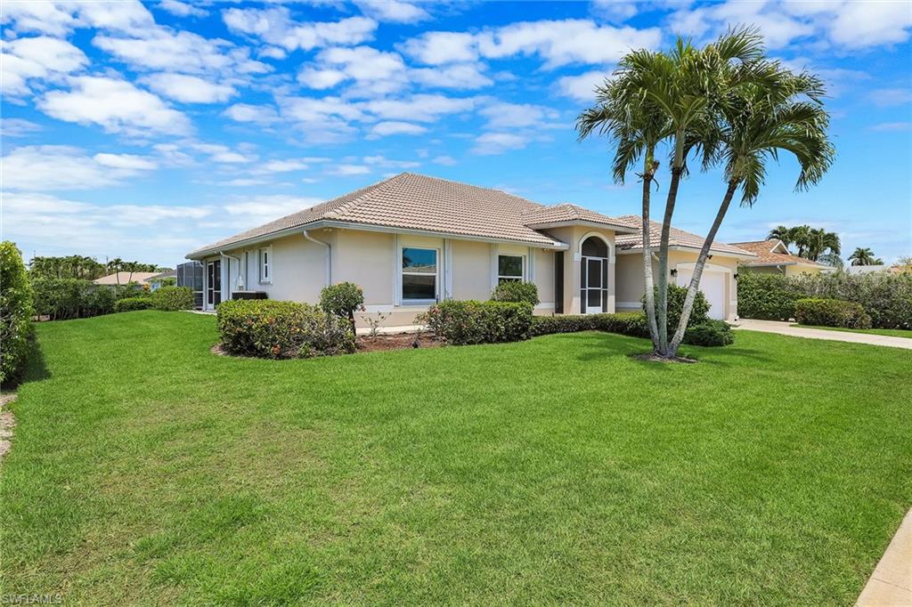 MARCO BEACH - Residential