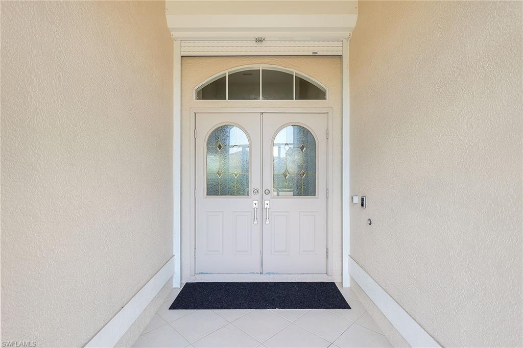 MARCO BEACH - Residential