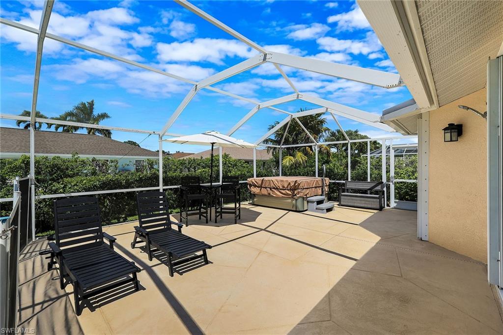 MARCO BEACH - Residential