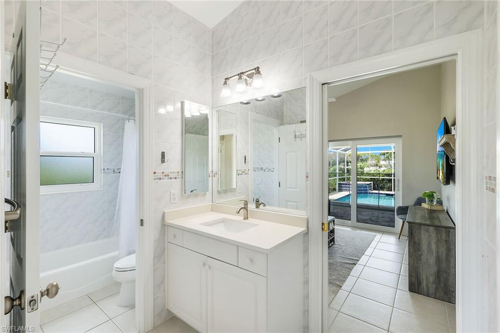 MARCO BEACH - Residential