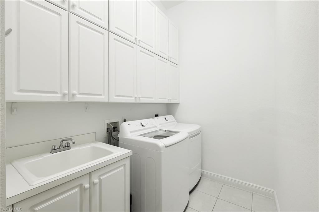 MARCO BEACH - Residential