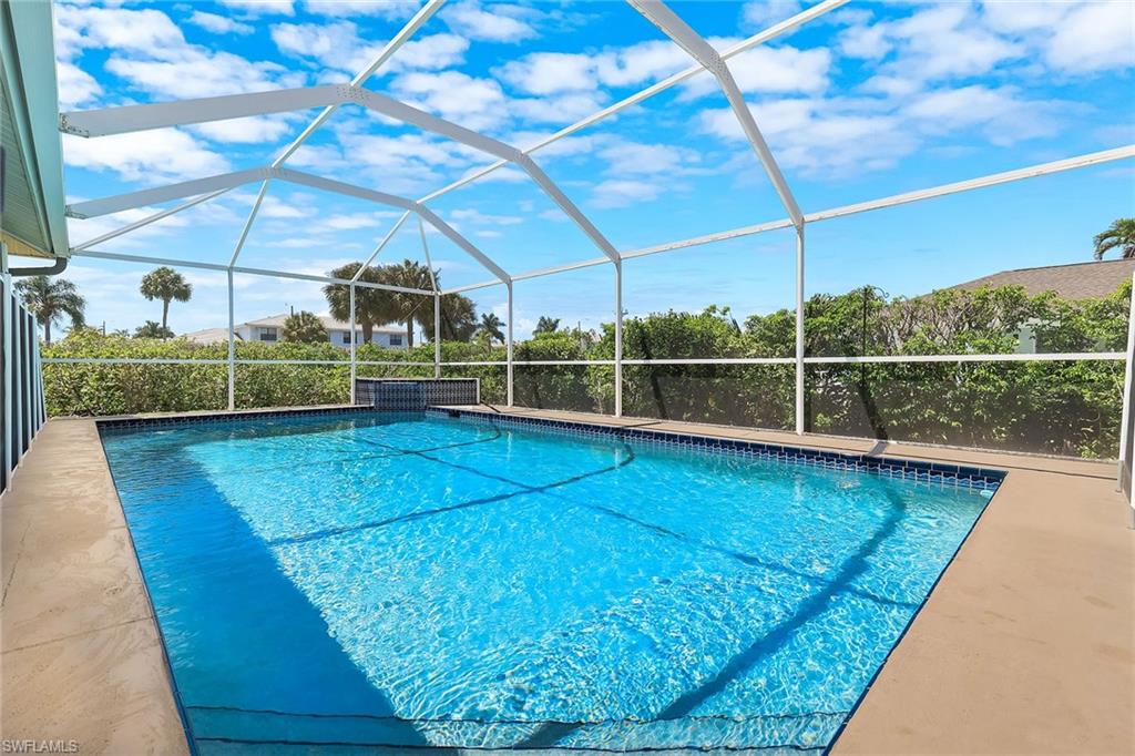 MARCO BEACH - Residential