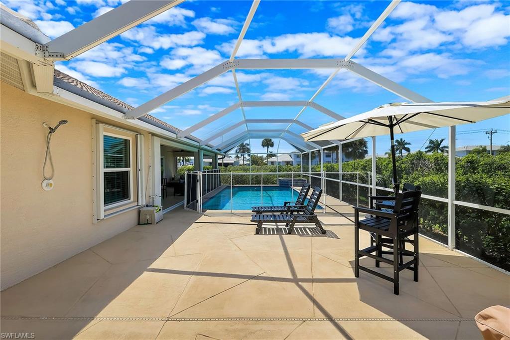 MARCO BEACH - Residential