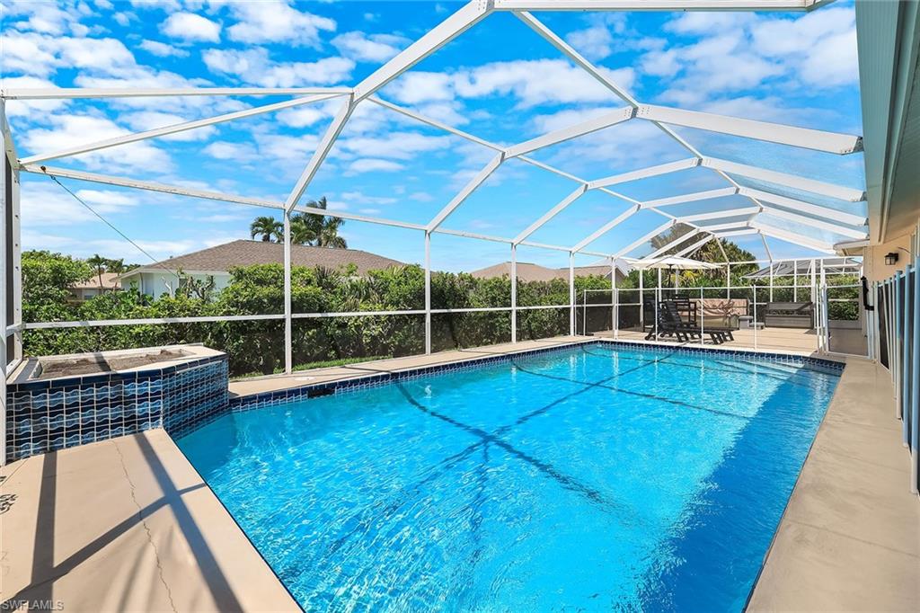 MARCO BEACH - Residential