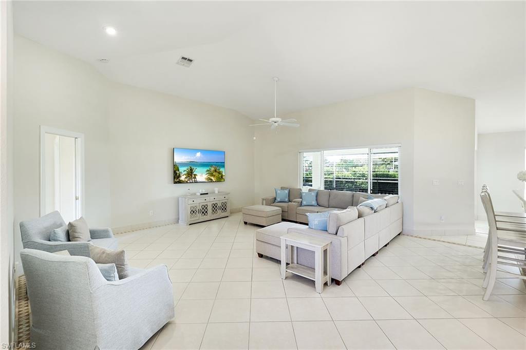 MARCO BEACH - Residential