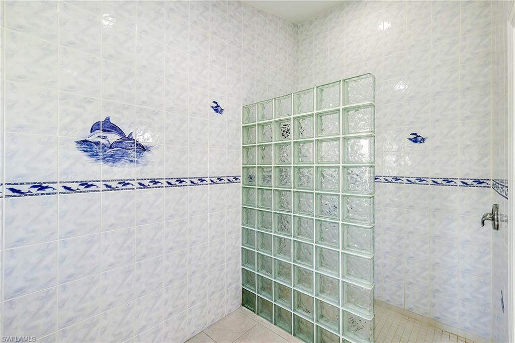 MARCO BEACH - Residential