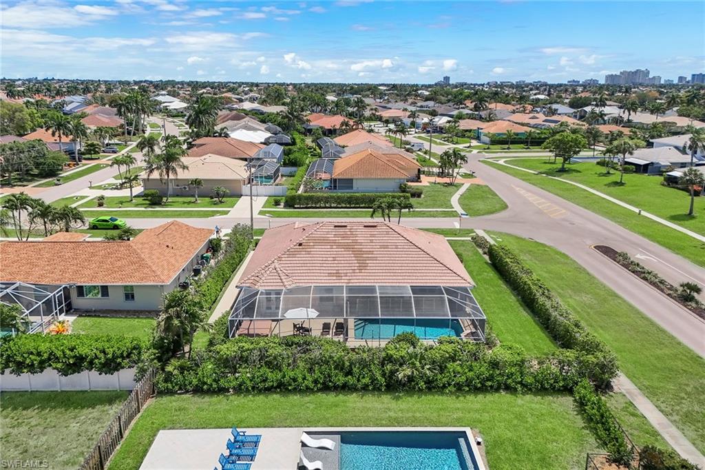 MARCO BEACH - Residential