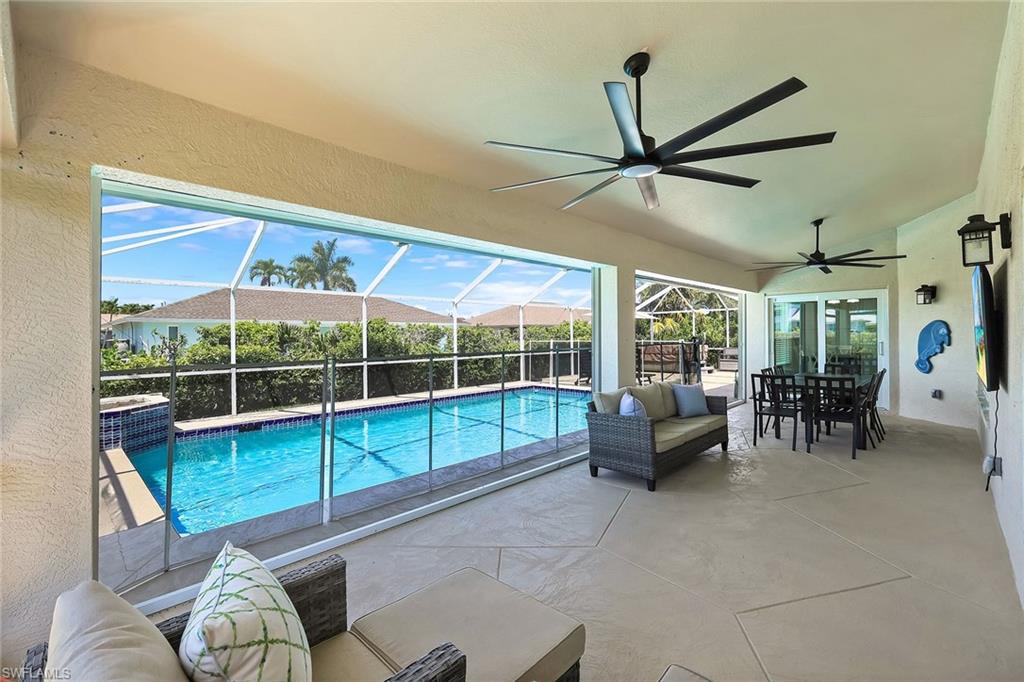 MARCO BEACH - Residential