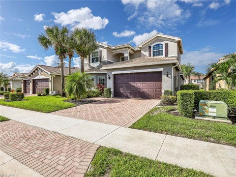 Photo of 6619 Marbella DR, NAPLES, FL 34105 (MLS # 226038038)