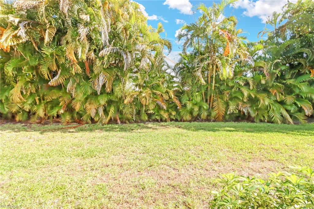 GREENWOOD VILLAGE AT KINGS LAKE - Residential