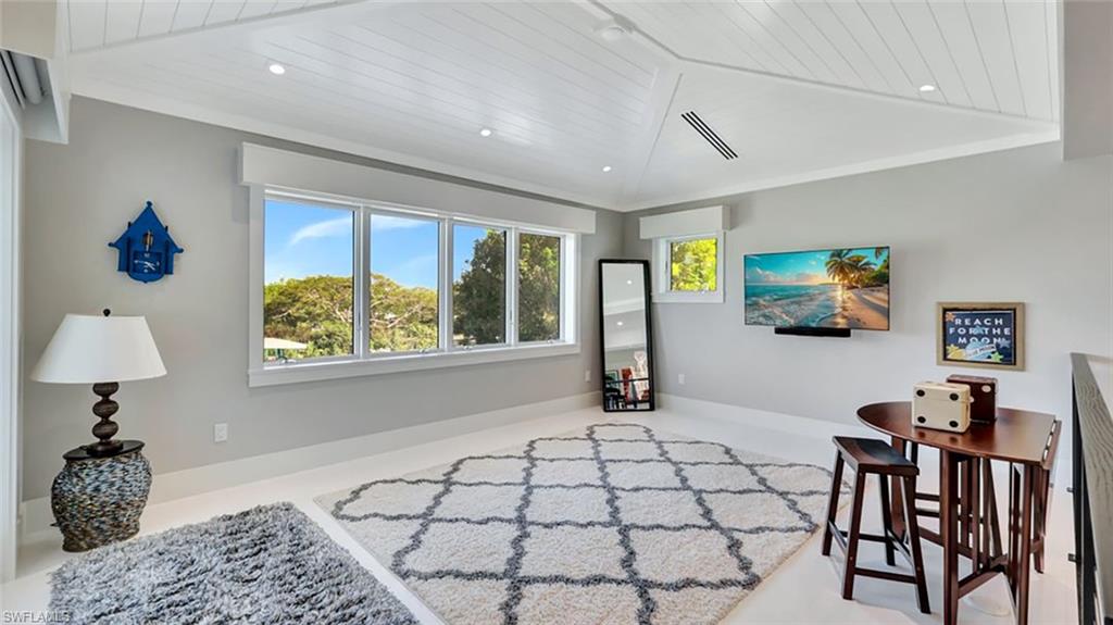 OLDE NAPLES - Residential Lease