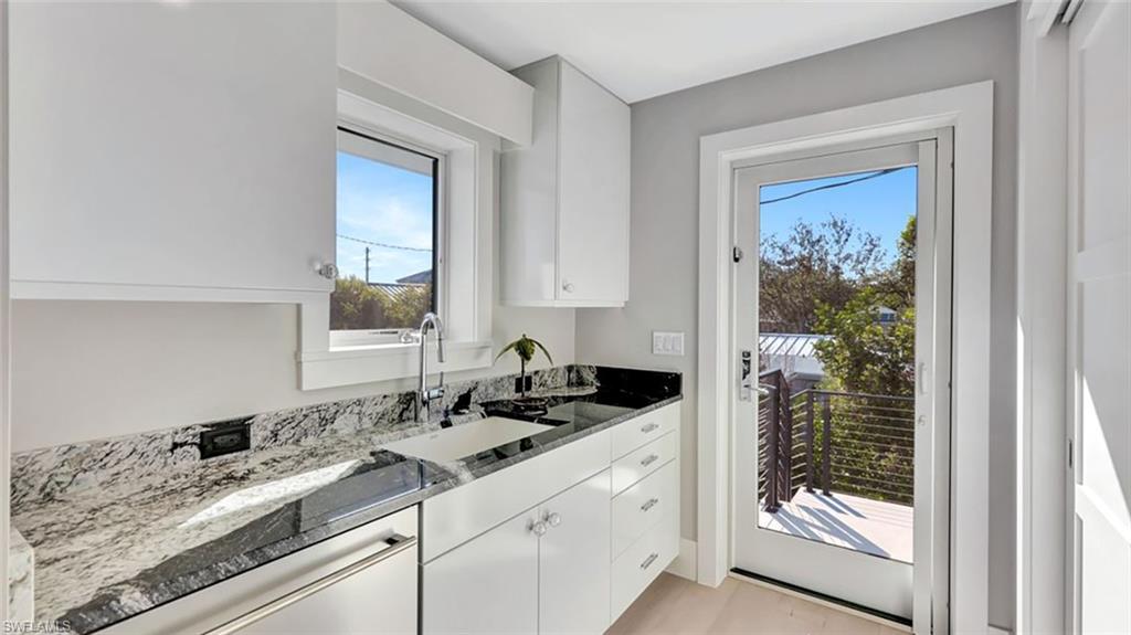 OLDE NAPLES - Residential Lease