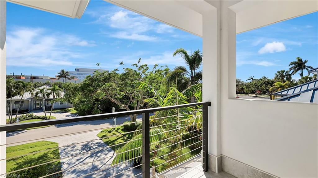 OLDE NAPLES - Residential Lease