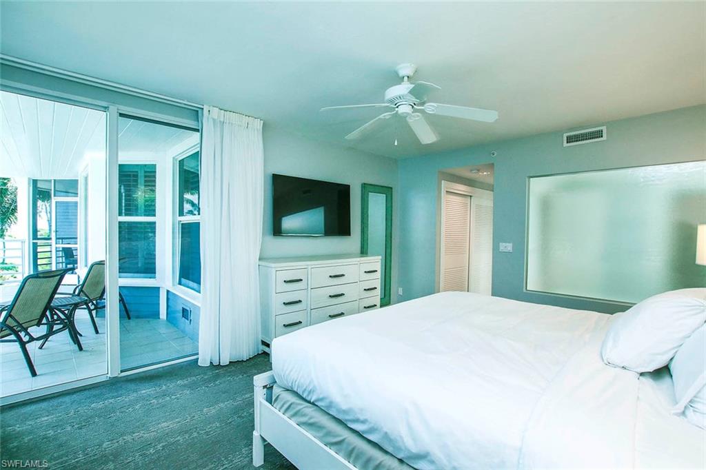 LAND'S END - Residential