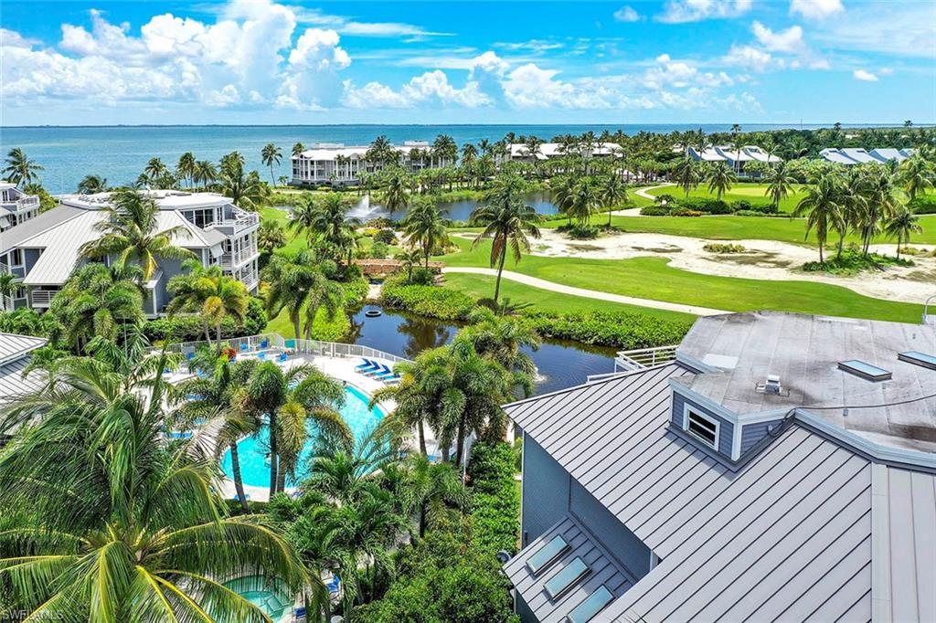 LAND'S END - Residential