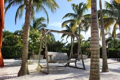 ESPLANADE - Residential Lease