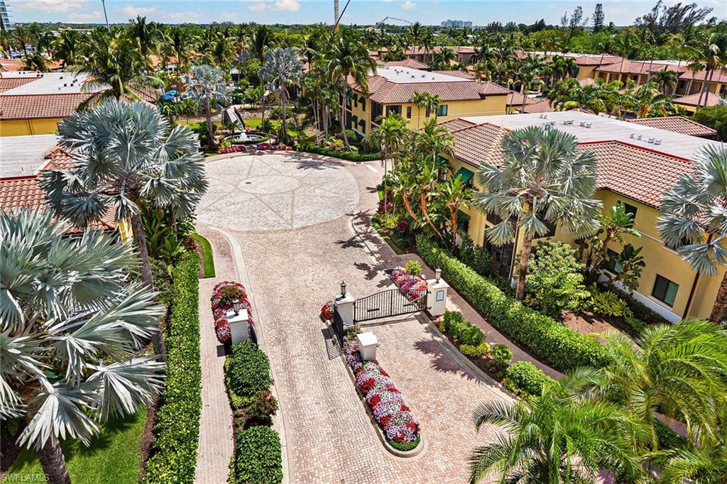 NAPLES BAY RESORT - Residential