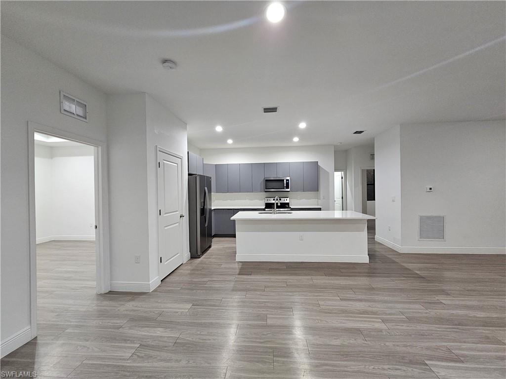 PORT LABELLE - Residential Lease