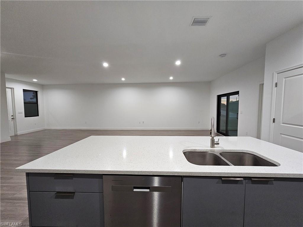 PORT LABELLE - Residential Lease