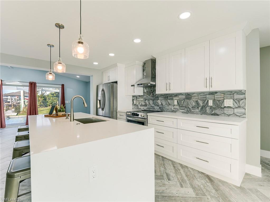 CAPE CORAL - Residential