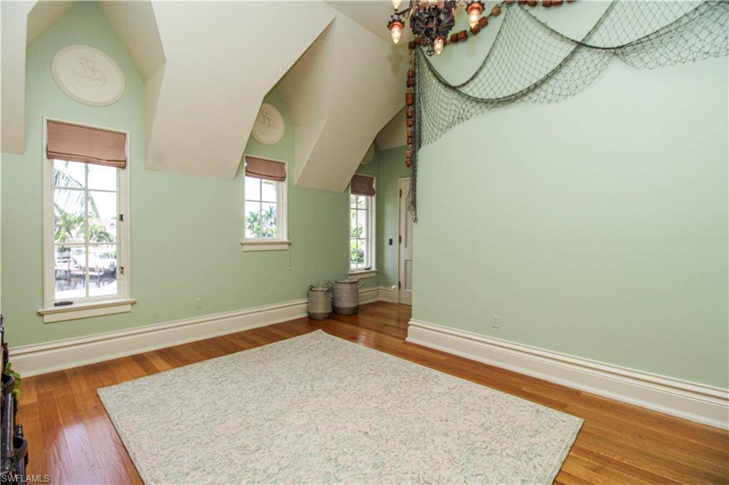 AQUALANE SHORES - Residential Lease