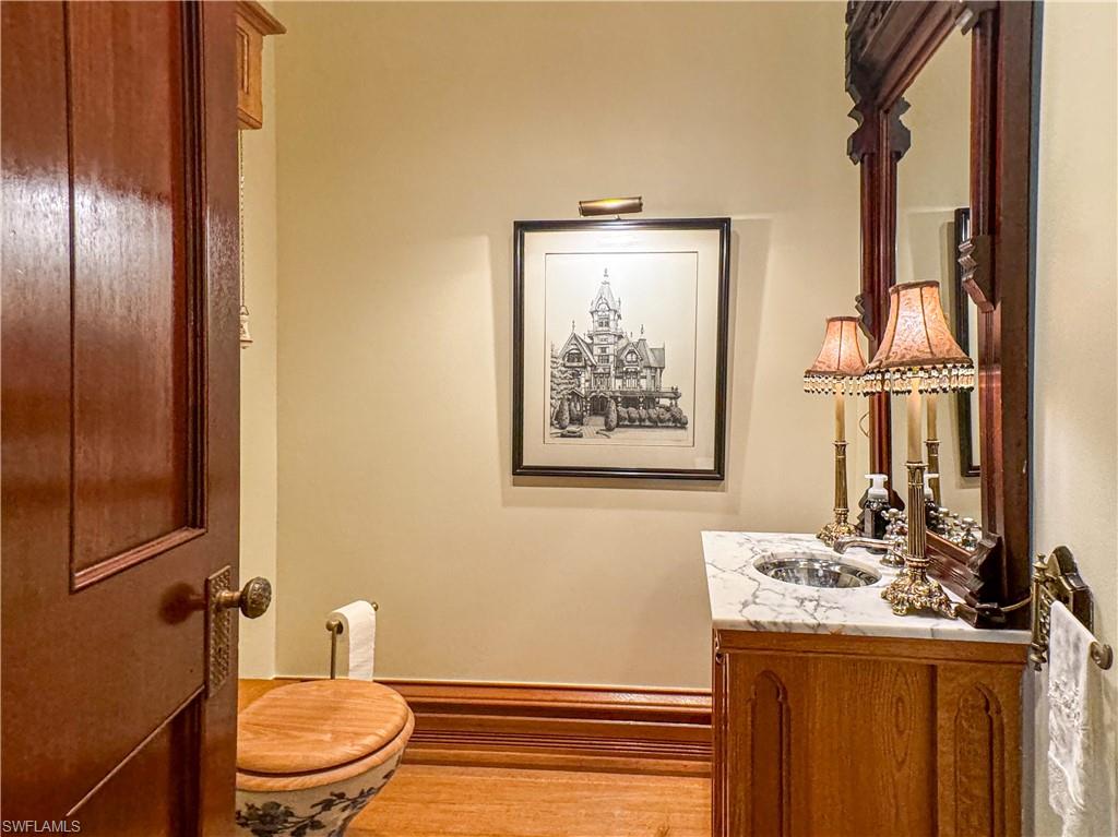 AQUALANE SHORES - Residential Lease