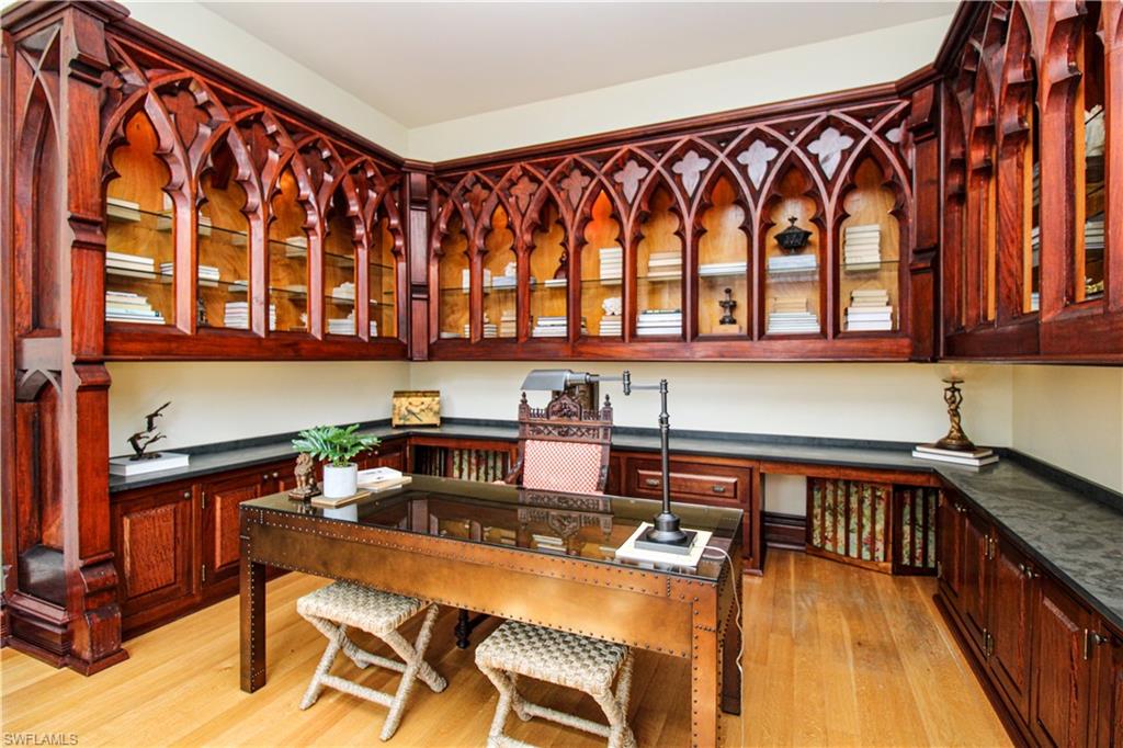 AQUALANE SHORES - Residential Lease