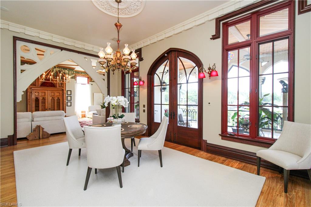 AQUALANE SHORES - Residential Lease