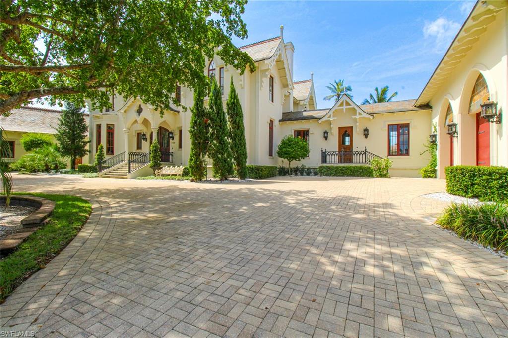 AQUALANE SHORES - Residential Lease