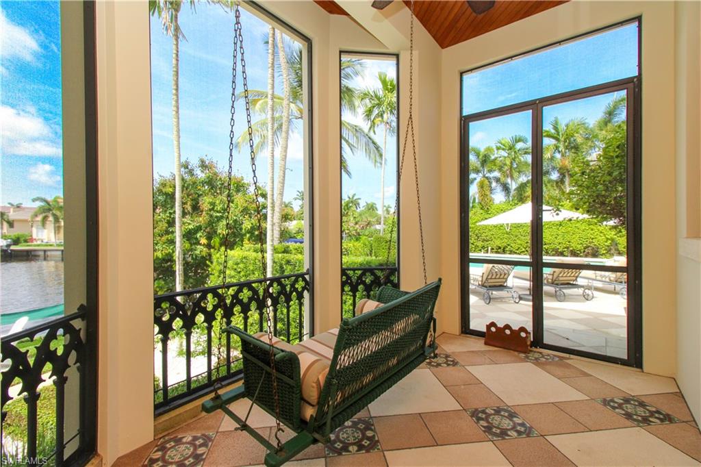 AQUALANE SHORES - Residential Lease