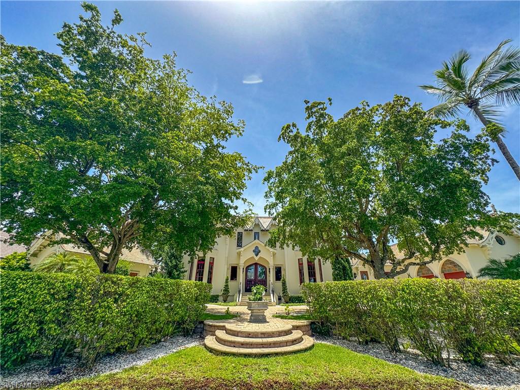 AQUALANE SHORES - Residential Lease