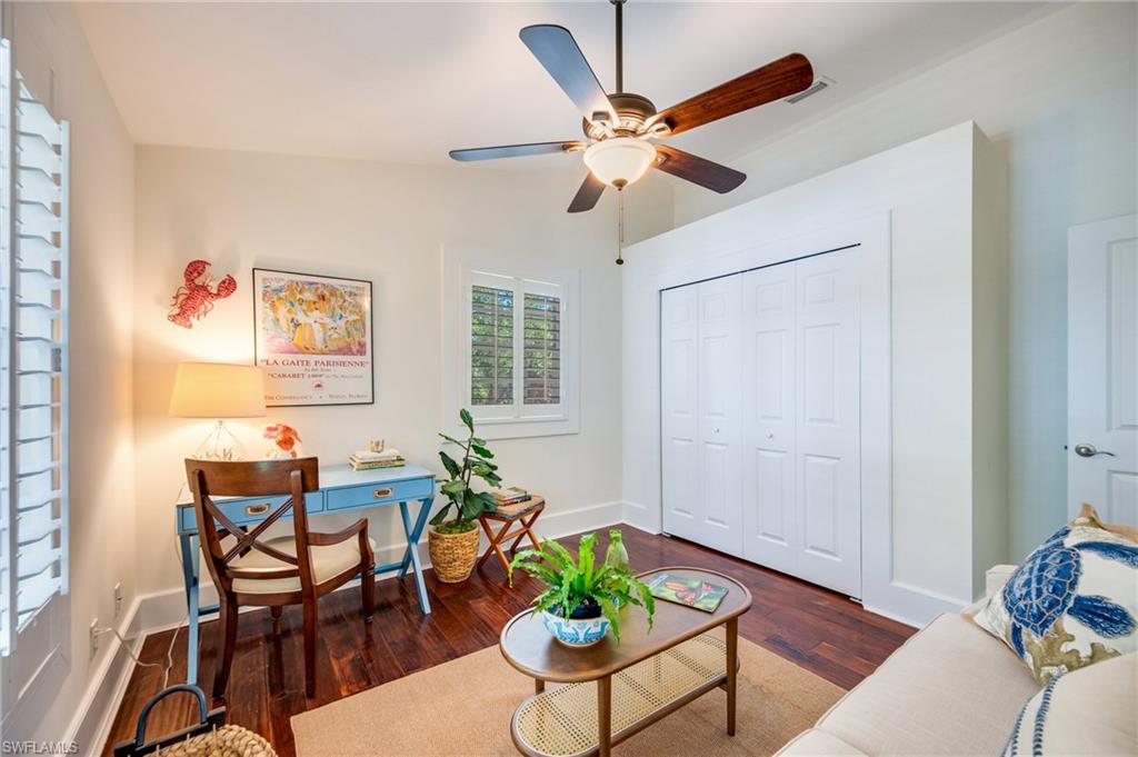 COTTAGE PARK - Residential