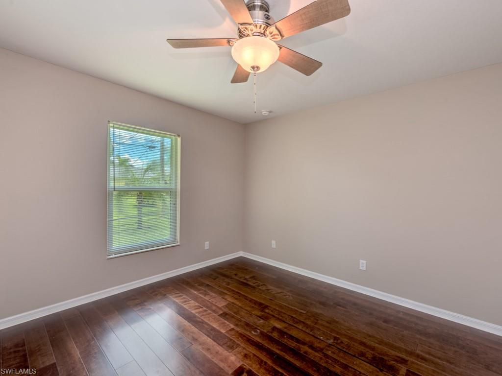 SAN CARLOS PARK - Residential