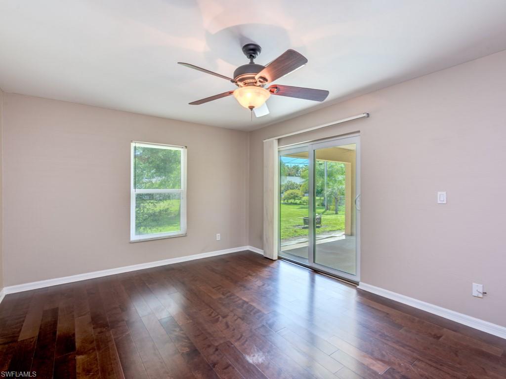 SAN CARLOS PARK - Residential