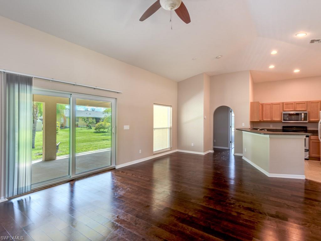 SAN CARLOS PARK - Residential