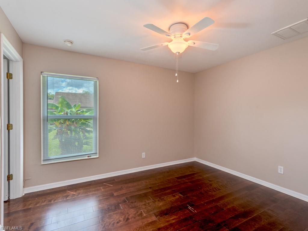 SAN CARLOS PARK - Residential