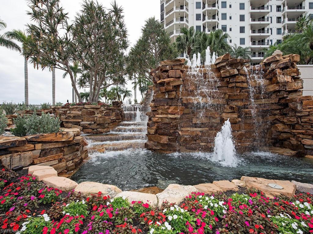 LA SCALA AT THE COLONY - Residential