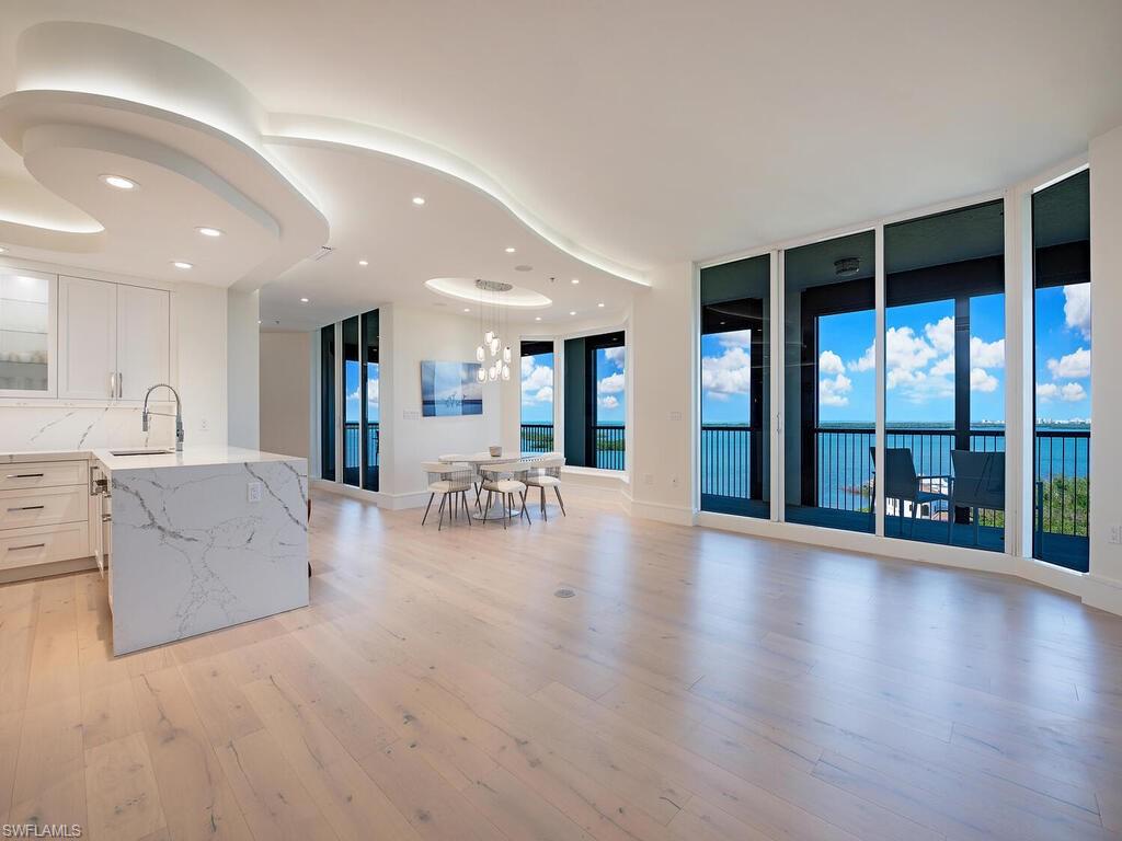 LA SCALA AT THE COLONY - Residential