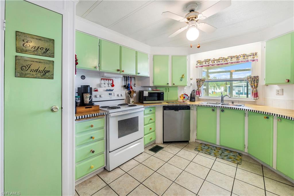 WEST WIND ESTATES - Residential