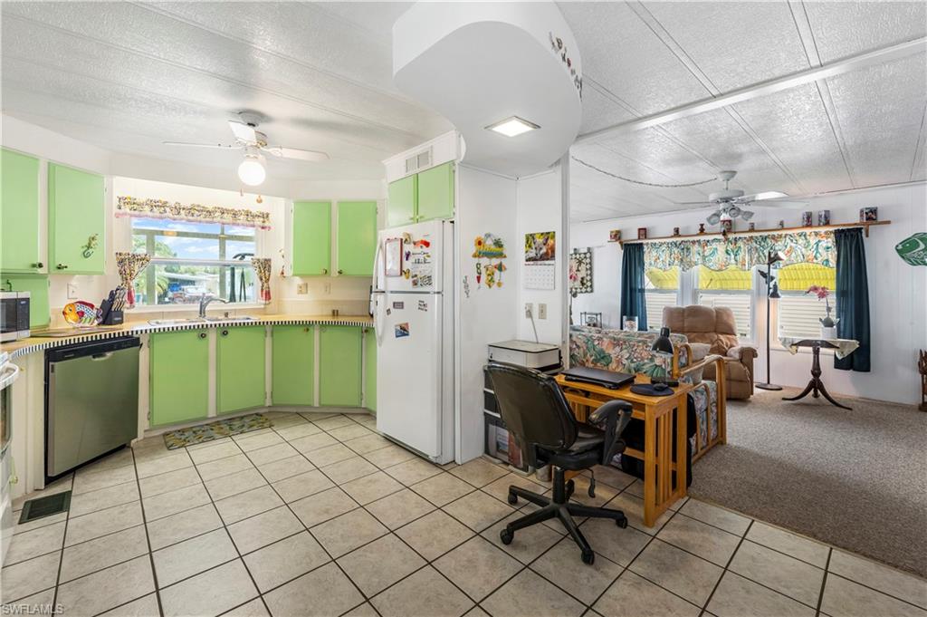WEST WIND ESTATES - Residential