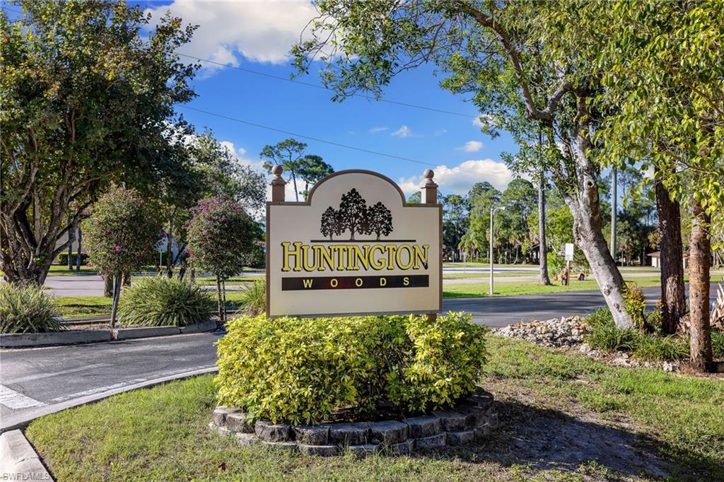 HUNTINGTON WOODS - Residential