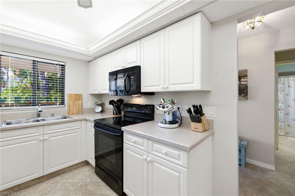 HUNTINGTON WOODS - Residential