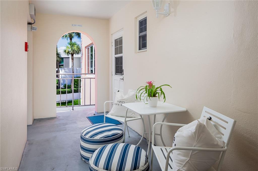 SHORES OF NAPLES - Residential