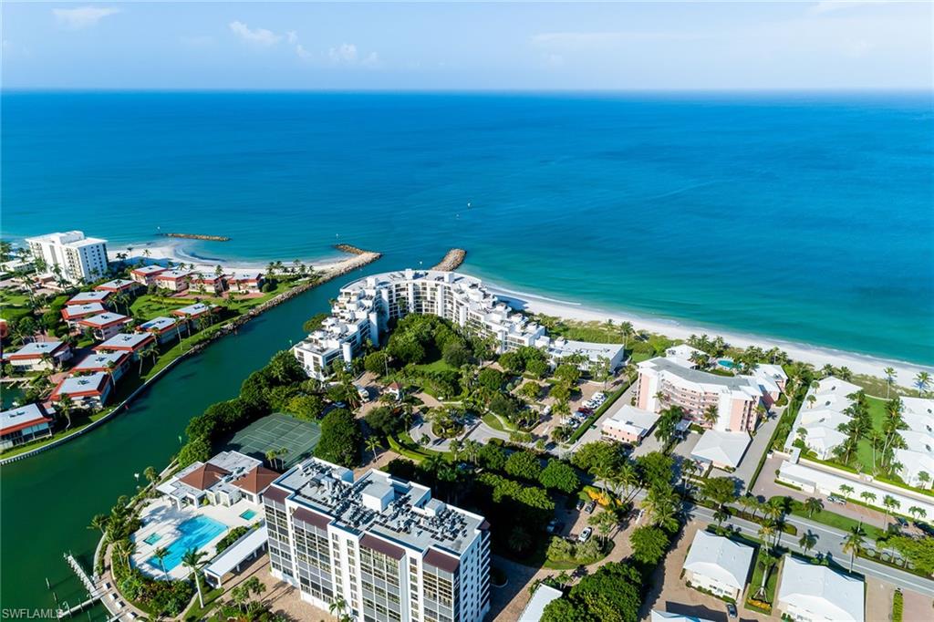 SHORES OF NAPLES - Residential