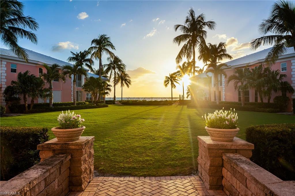 SHORES OF NAPLES - Residential