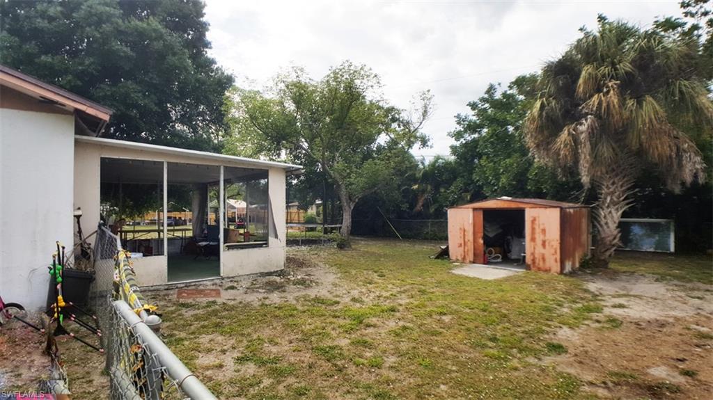 FORT MYERS SHORES - Residential